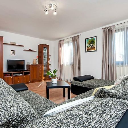 רוביני Apartment Nika מראה חיצוני תמונה